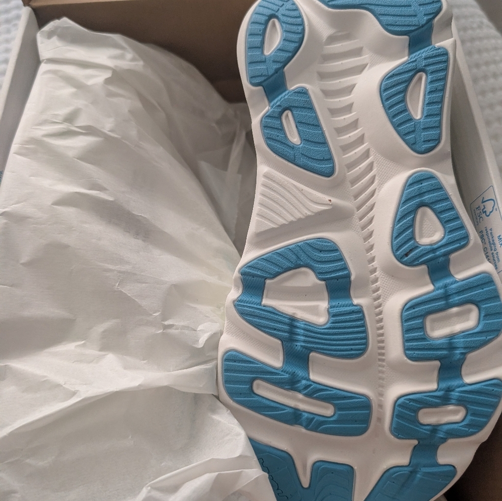 NWT Womens Hoka Gaviota 5 Size 9B White and Blue Athletic Sneakers W Yellow - Picture 2 of 5